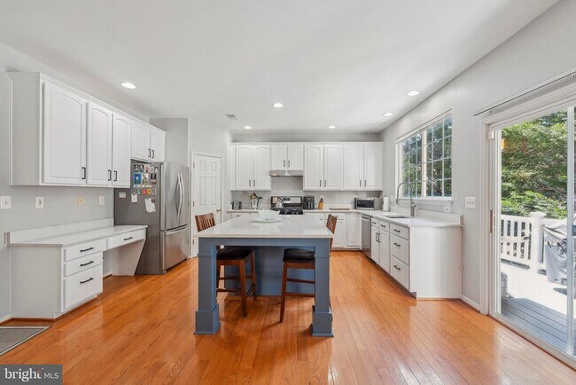 Building Photo - 20631 Piney Branch Way