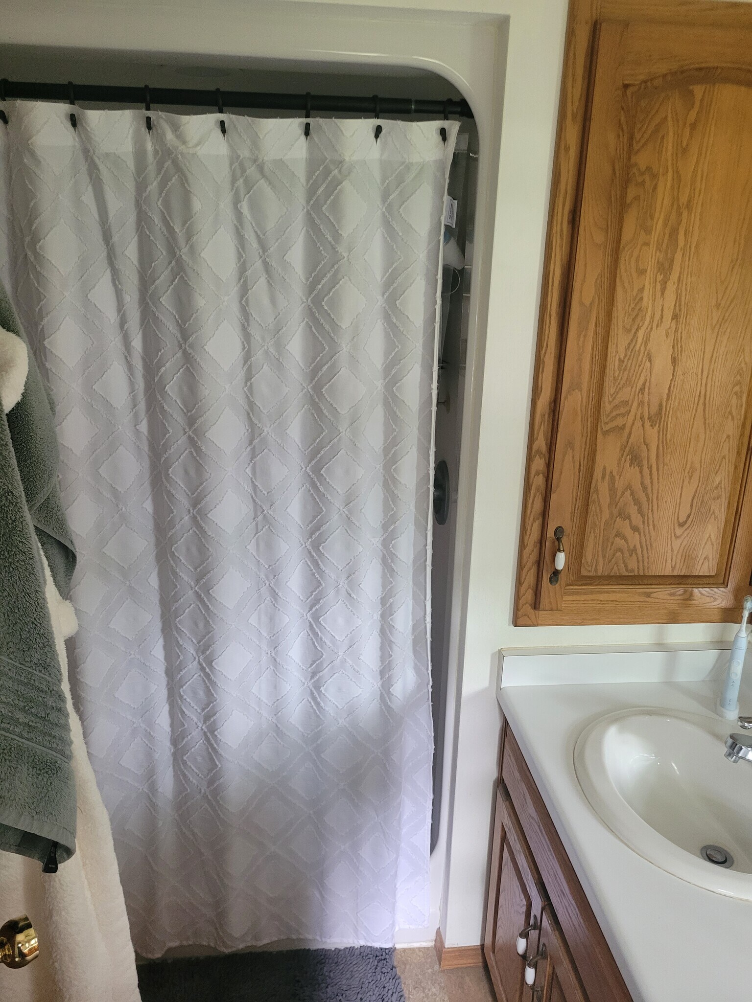 shower in master bath - W5851 Hearthstone Dr