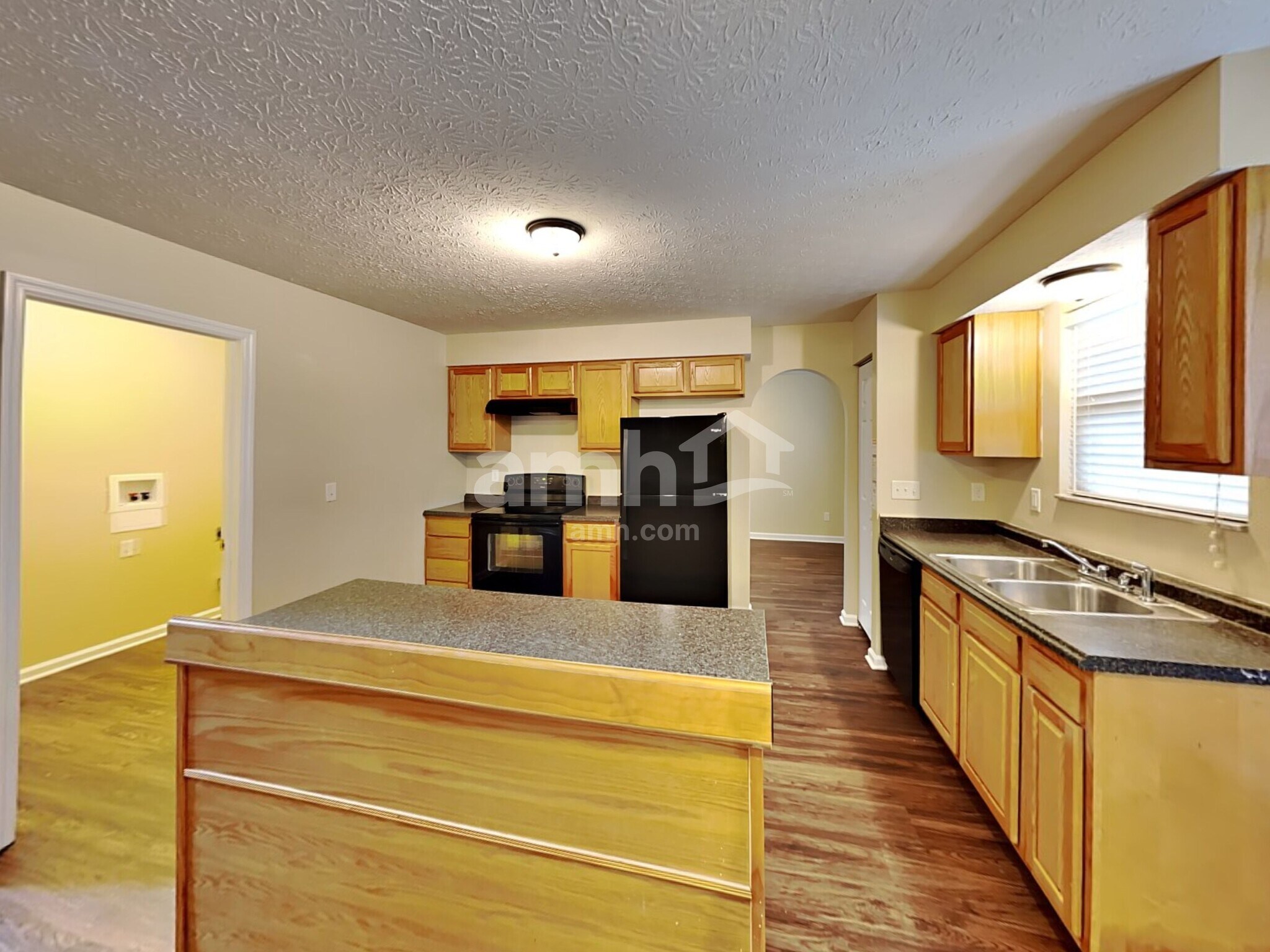 Building Photo - 1760 Navion Ct