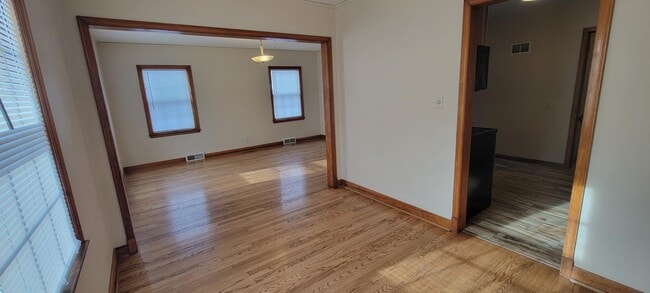 Building Photo - 24 S Pine St