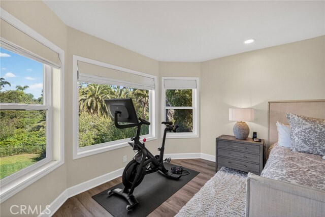 Building Photo - 214 Avenida Montalvo