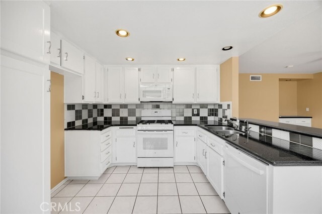 Building Photo - 280 Cattail Cir