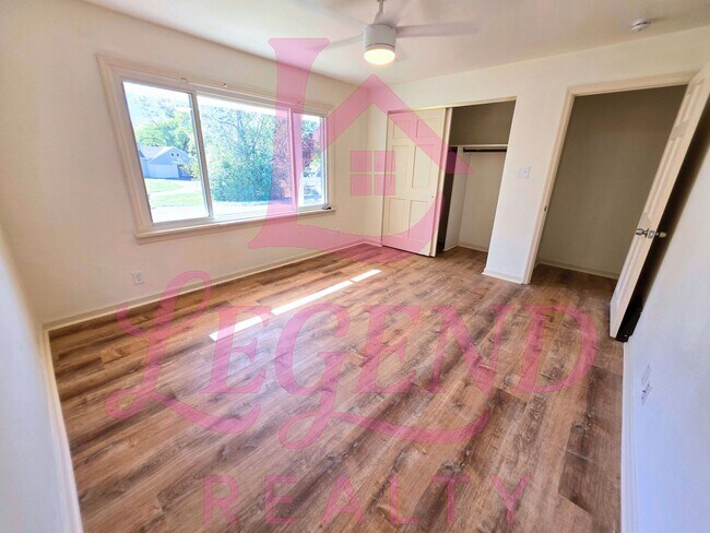 Building Photo - Charming 3-Bedroom with Huge Yard & Covered Patio