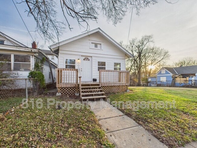 Building Photo - 1513 Rowland Ave