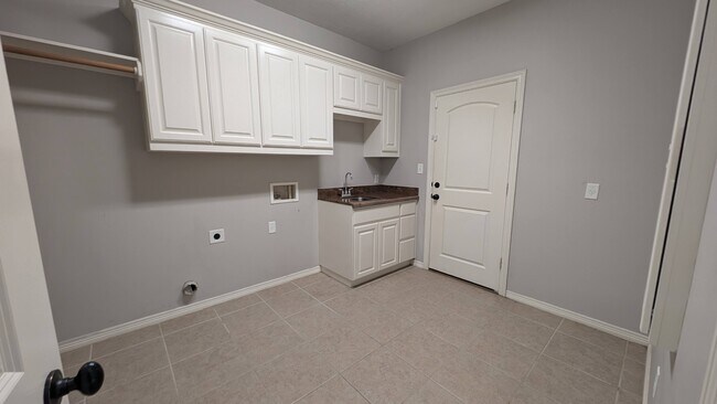 Building Photo - 2009 Moses Creek Ct