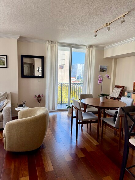 Building Photo - 600 S Dixie Hwy