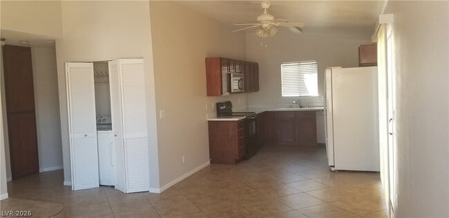 Building Photo - 7329 Lattimore Dr