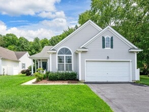Building Photo - 9 Penhurst Ct