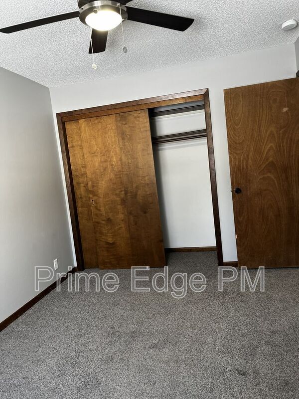 Building Photo - 6235 Holdrege-B6