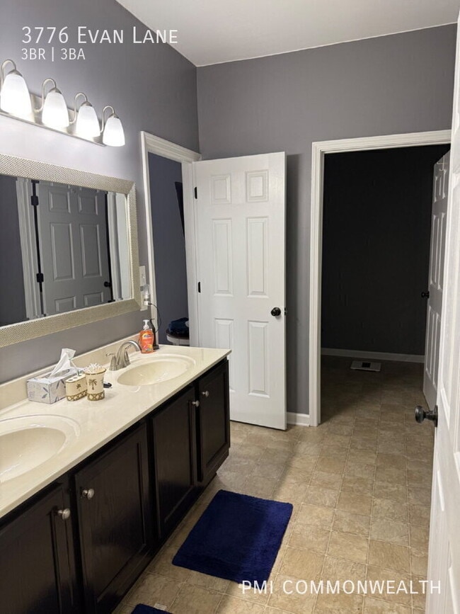 Building Photo - 3776 Evan Ln