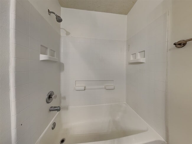 Building Photo - 3410 Maris Way