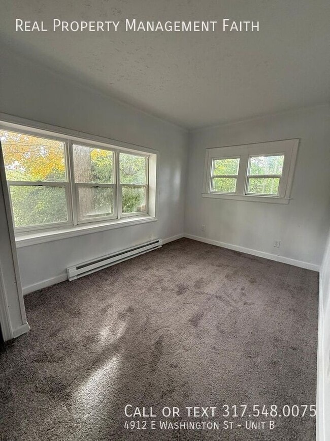 Building Photo - 4912 E Washington St