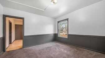 Building Photo - 1114 3rd St NW