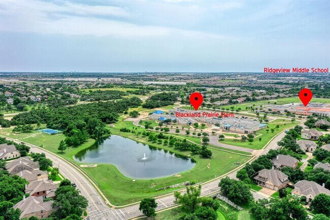 Building Photo - 1800 Bluffwood Pl