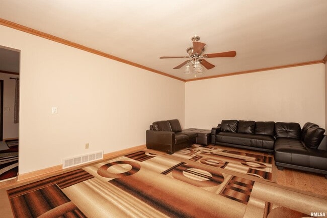 Building Photo - 4304 36th Ave