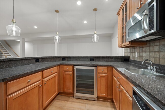 Building Photo - 27556 Paddock Trail Pl