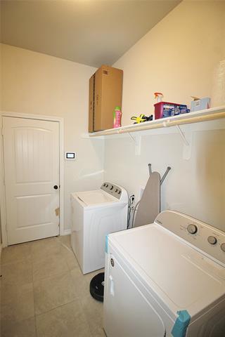 Building Photo - 212 Wolf Creek Dr