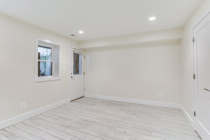 Building Photo - 2919 11th St NW