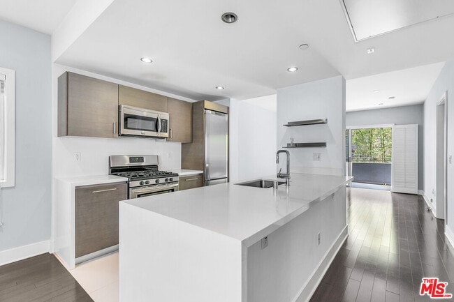 Building Photo - 1730 Sawtelle Blvd