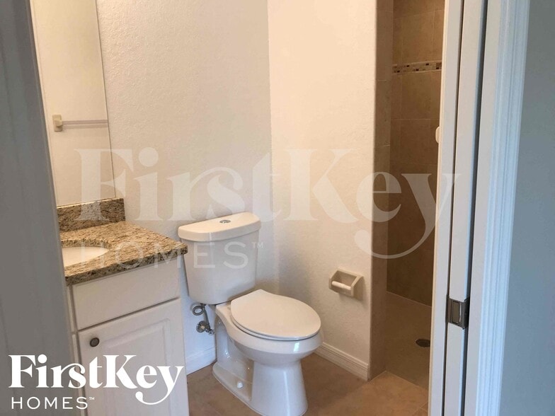 Building Photo - 6168 Lomax St