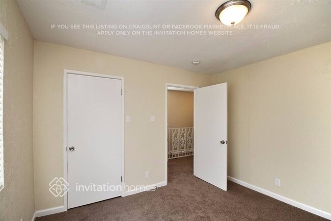 Building Photo - 3000 Phillips Ct