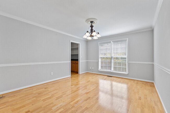 Building Photo - 2112 Echo Glen Ln