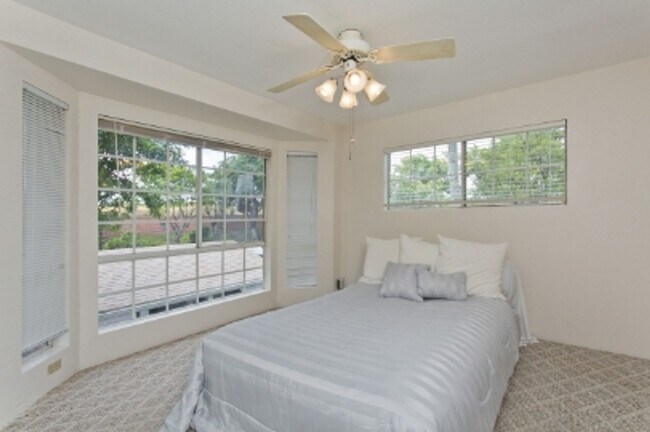 Building Photo - 94-560-560 Lumiauau St