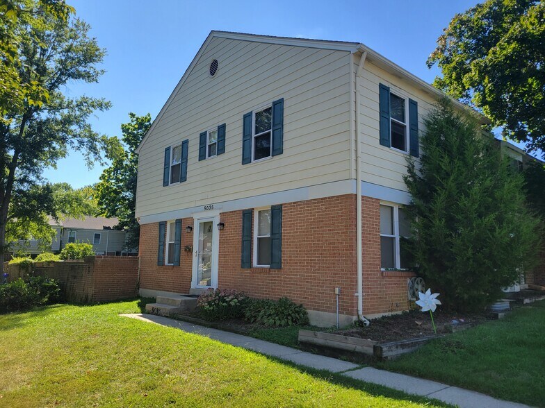 Building Photo - 5035 Berwyn Rd