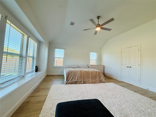 Building Photo - 218 Oakcrest Dr