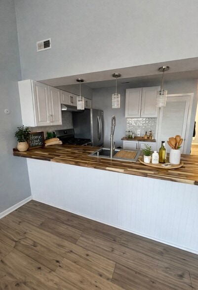 Building Photo - 7 Arapahoe Dr