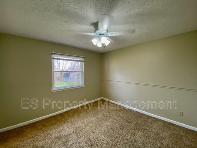 Building Photo - 6105 Epperson Dr
