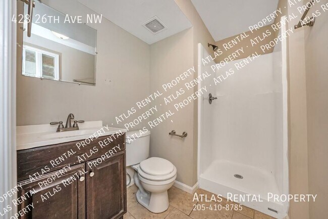 Building Photo - 428 26th Ave NW