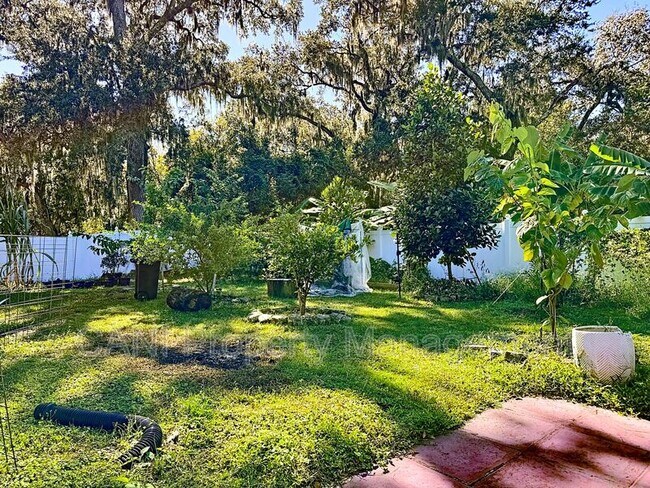 Building Photo - 3104 Conrad Ct