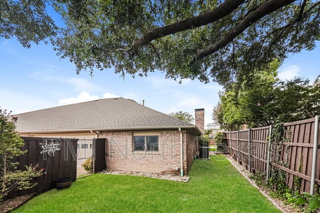 Building Photo - 1410 Nest Pl