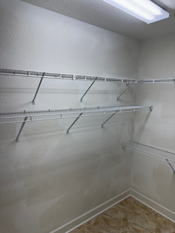 Building Photo - 708 SW 147th Ave
