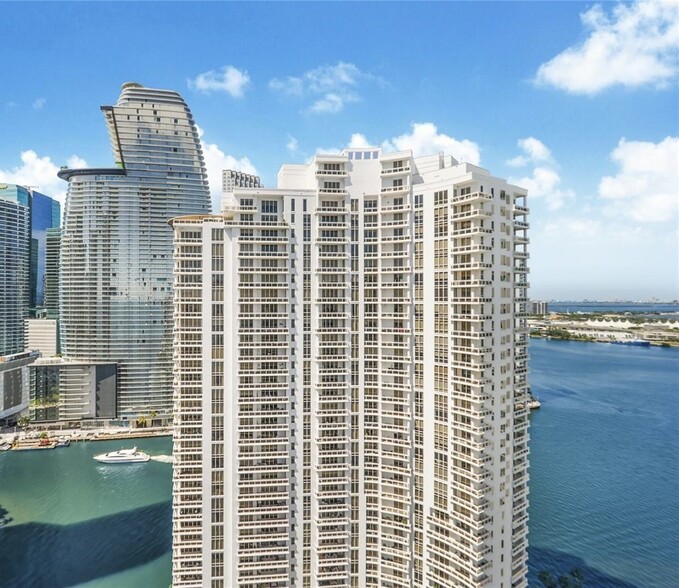 Primary Photo - 801 Brickell Key Blvd