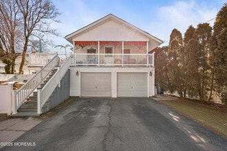 Building Photo - 321 Park Pl Ave