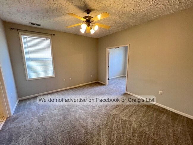 Building Photo - 4010 Bardstown Ct