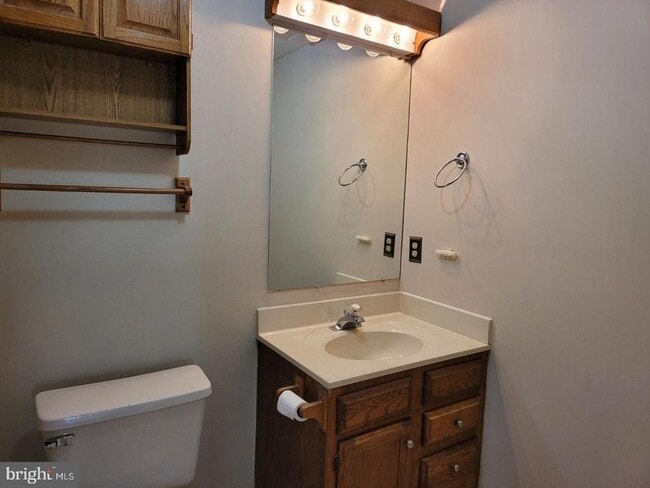 Building Photo - 104 Township Ct