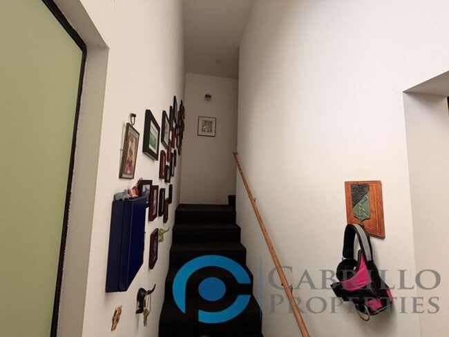 Building Photo - 3771 Centre St