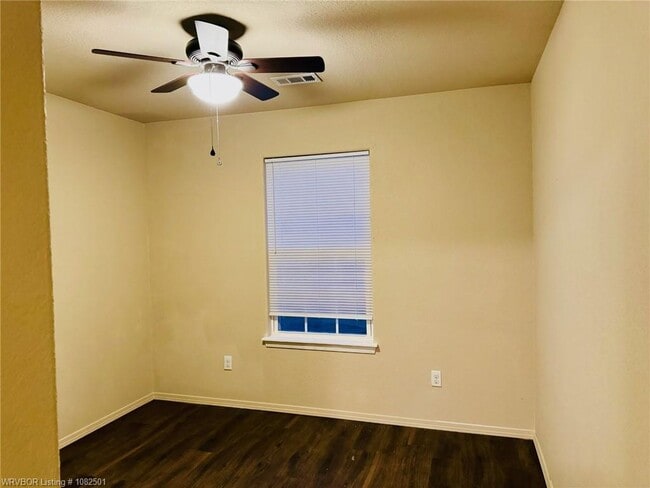 Building Photo - 6510 Huntington Ct