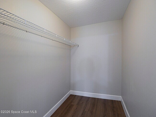Building Photo - 745 18th St SW