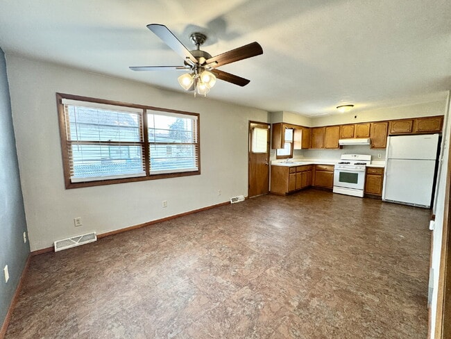 Building Photo - 666 Illinois Ave