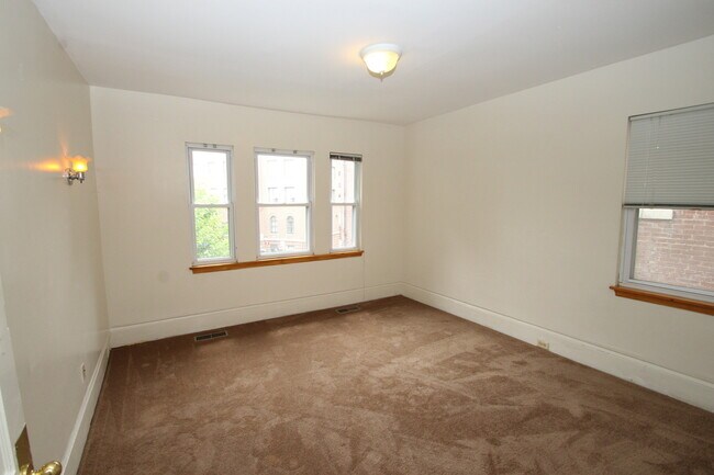 Building Photo - 2026/2027 JHU Off-campus 6bd/2ba house w/ ...