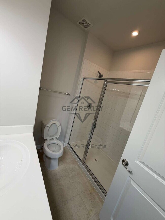 Building Photo - 501 Rolling Valley Dr
