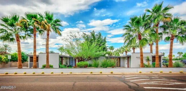 Primary Photo - 4206 N 38th St