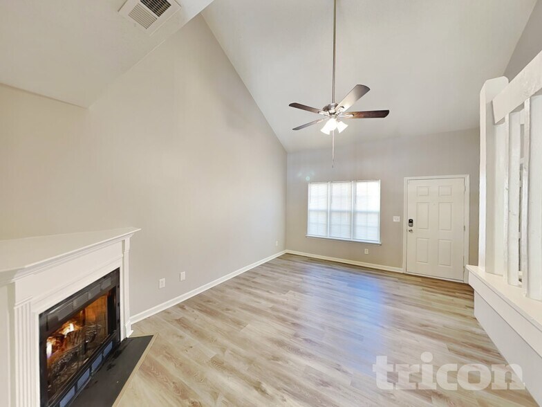 Building Photo - 12360 Hennigan Pl Ln