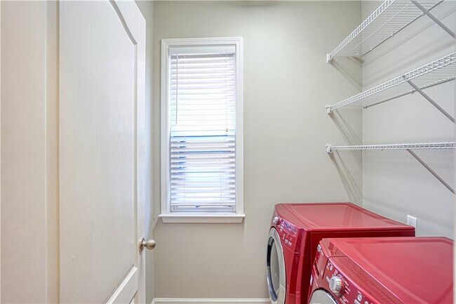 Building Photo - 3300 Archgate Ct