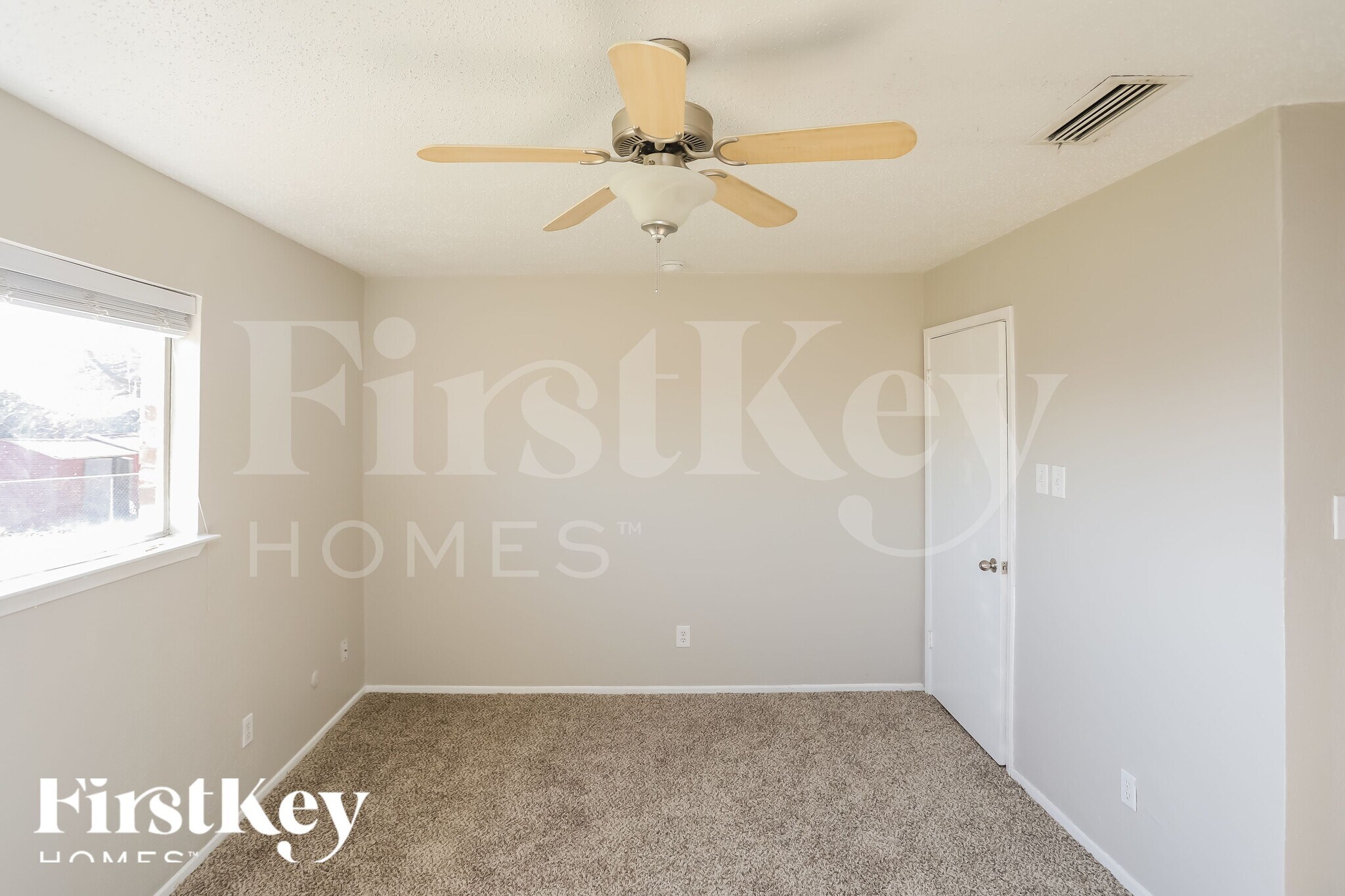 Building Photo - 612 Coolwood Ln