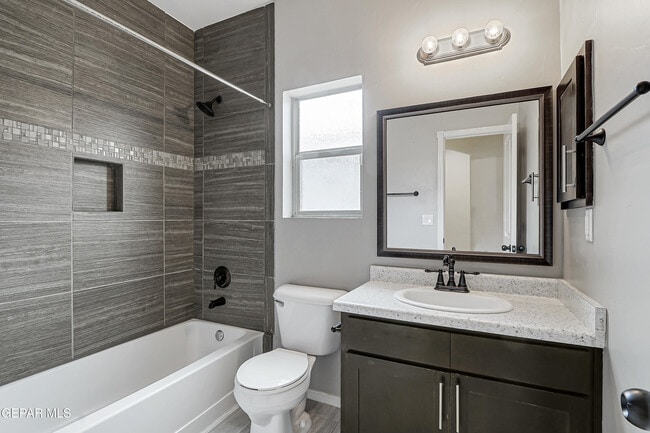 Building Photo - 7249 Long Meadow Dr